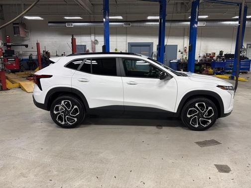 2026 Chevrolet Trax FWD 2RS