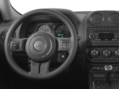 Deep Cherry Red Crystal Pearlcoat 2016 Jeep Patriot Latitude
