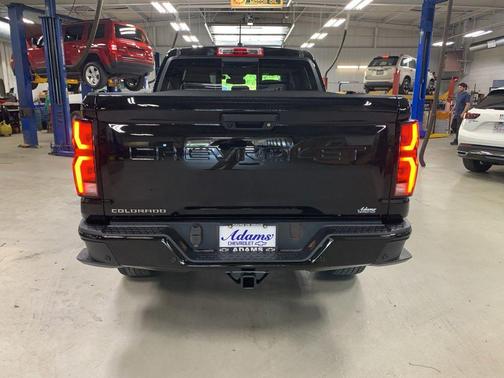 Black 2026 Chevrolet Colorado Z71
