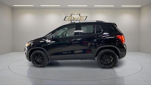 Mosaic Black Metallic 2022 Chevrolet Trax LT