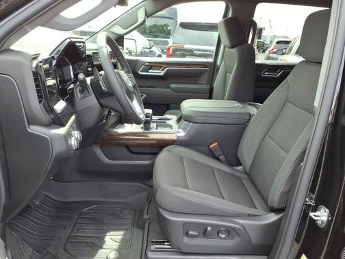 Onyx Black 2026 GMC Sierra 1500 Elevation