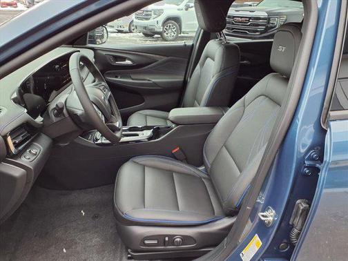 2026 Buick Envista Sport Touring FWD