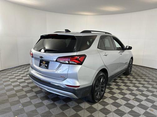 2022 Chevrolet Equinox FWD RS