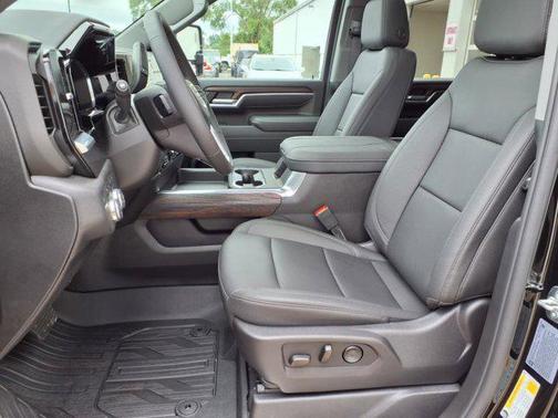 2025 GMC Sierra 2500 SLT
