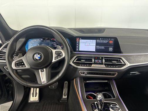 2022 BMW X7 M50i