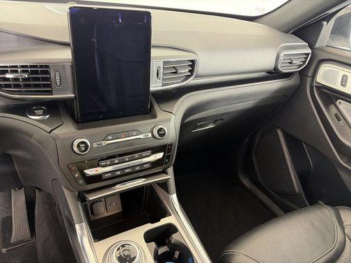 Star White Metallic Tri-Coat 2020 Ford Explorer ST