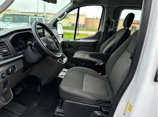 2022 Ford Transit-350 XLT