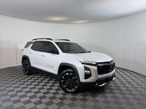 Iridescent Pearl Tricoat 2025 Chevrolet Equinox AWD RS