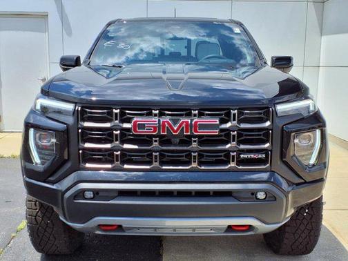 2025 GMC Canyon Base