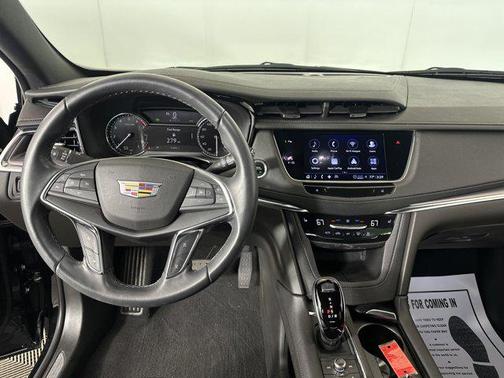 2022 Cadillac XT5 Luxury