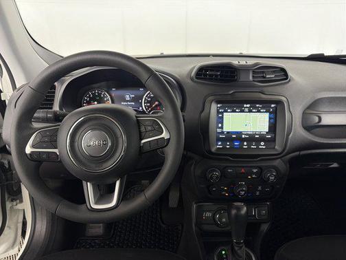 Alpine White Clearcoat 2023 Jeep Renegade Upland