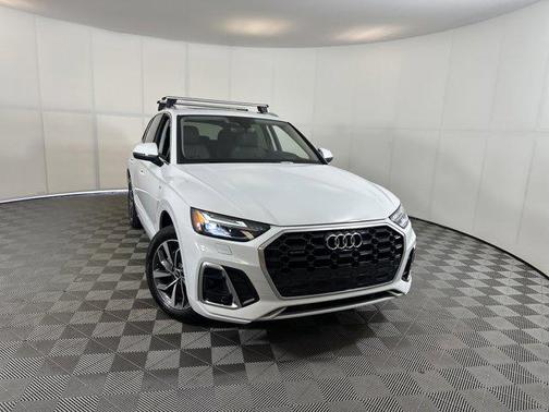 2023 Audi Q5 45 S line Prestige