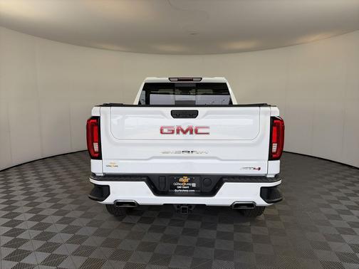 Summit White 2024 GMC Sierra 1500 AT4