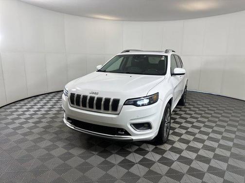2019 Jeep Cherokee Overland