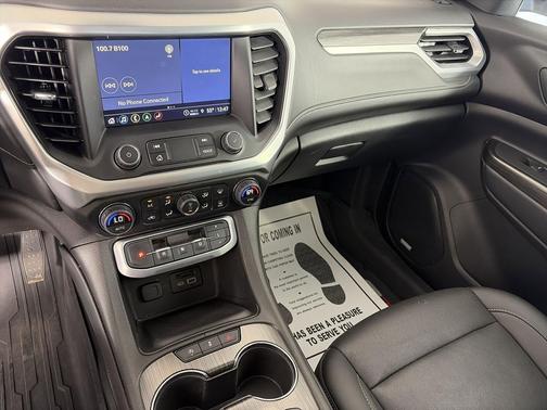 White Frost Tricoat 2023 GMC Acadia AWD SLT