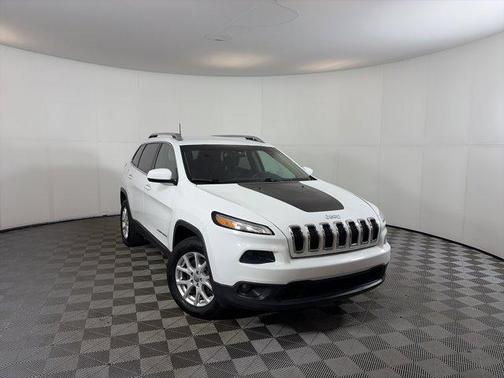 Bright White 2016 Jeep Cherokee Latitude