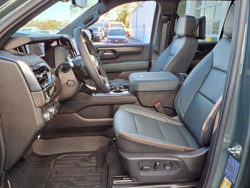 2026 GMC Yukon 4WD AT4