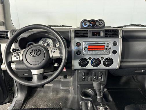 2014 Toyota FJ Cruiser Base