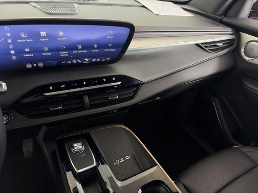 smokey amethyst metallic 2026 Buick Enclave Avenir FWD