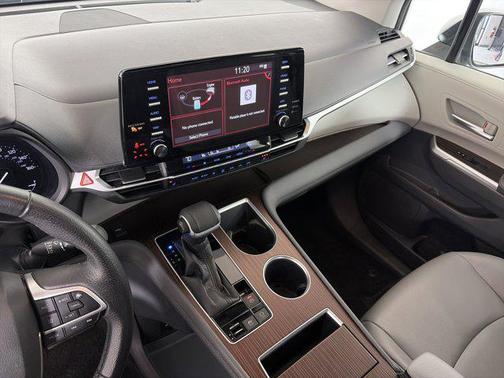 2021 Toyota Sienna XLE 7 Passenger