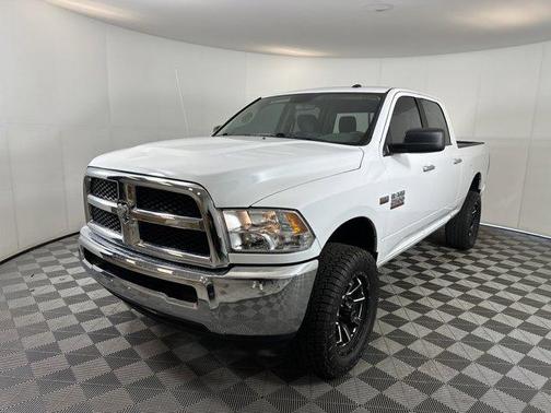 2017 RAM 2500 SLT Crew Cab 4x4 6'4' Box