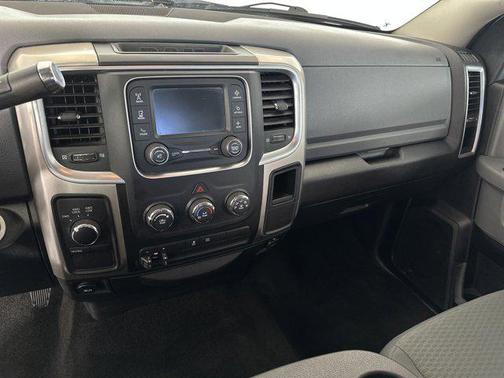 2017 RAM 2500 SLT Crew Cab 4x4 6'4' Box