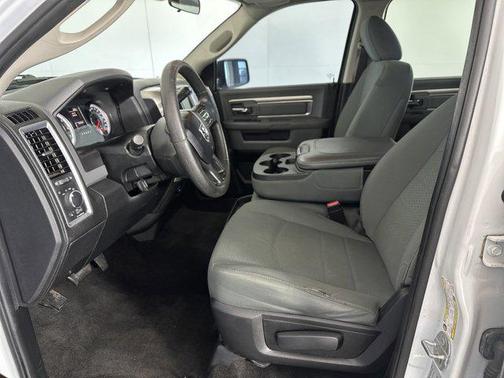 2017 RAM 2500 SLT Crew Cab 4x4 6'4' Box