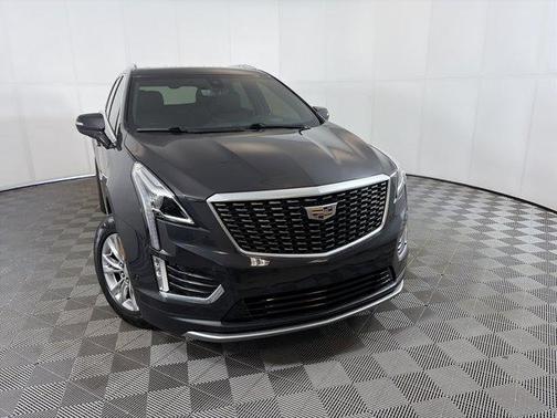 Manhattan Noir Metallic 2020 Cadillac XT5 Premium Luxury
