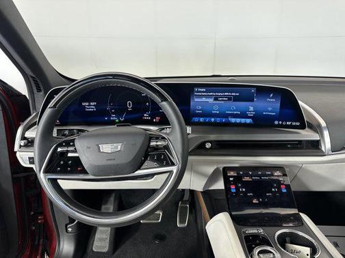 2026 Cadillac VISTIQ Luxury