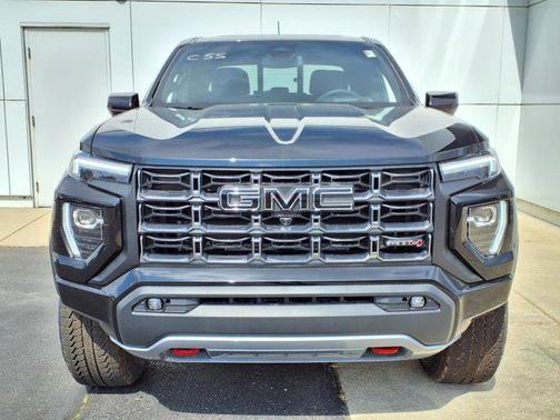 2025 GMC Canyon Base