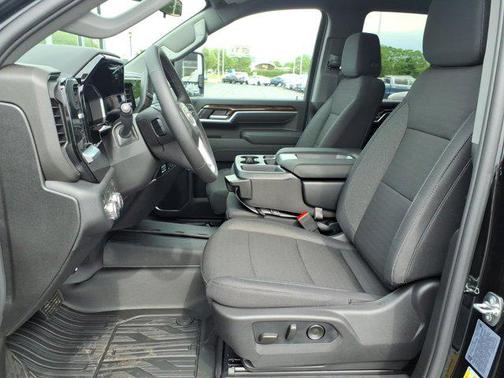 Onyx Black 2026 GMC Sierra 2500 SLE