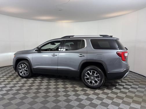 Satin Steel Metallic 2022 GMC Acadia AWD SLT