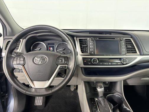 2019 Toyota Highlander Limited Platinum