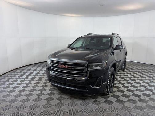 2023 GMC Acadia AWD AT4