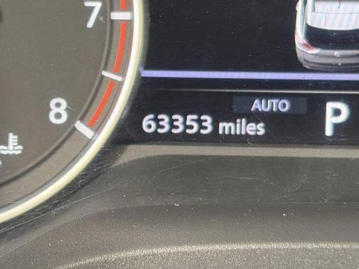 Pearl White Tricoat 2023 Nissan Rogue SV