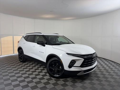 Summit White 2024 Chevrolet Blazer 2LT