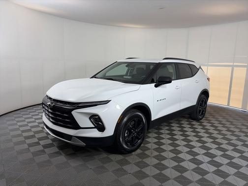 Summit White 2024 Chevrolet Blazer 2LT