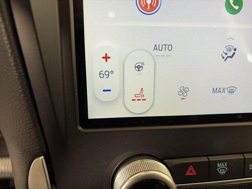 Star White Metallic Tri-Coat 2023 Ford Edge SEL