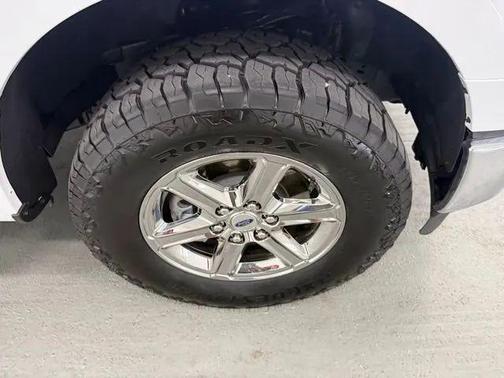 Oxford White 2025 Ford F-150 XLT