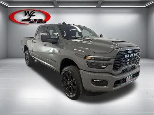 Ceramic Gray Clearcoat 2026 RAM 2500 Laramie Crew Cab 4x4 6'4' Box