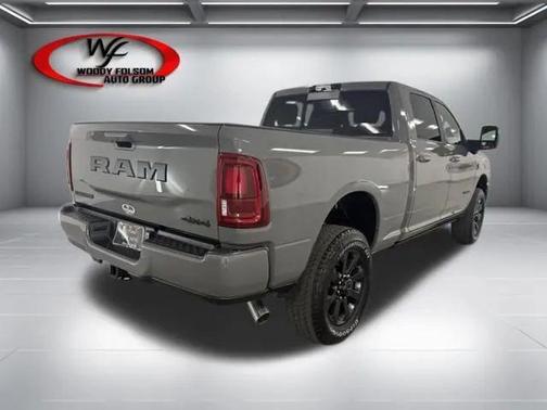 Ceramic Gray Clearcoat 2026 RAM 2500 Laramie Crew Cab 4x4 6'4' Box