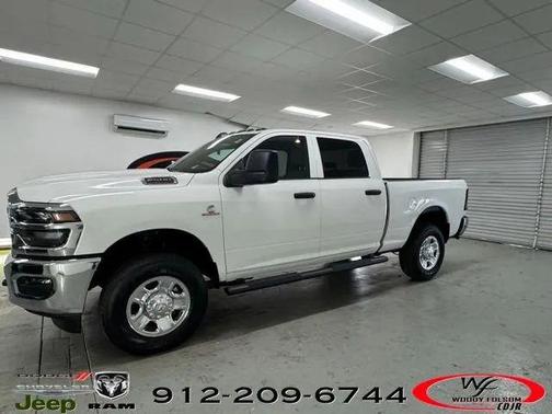 2026 RAM 2500 Tradesman Crew Cab 4x4 6'4' Box