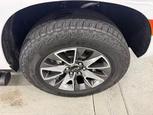 Summit White 2024 Chevrolet Tahoe 4WD Z71
