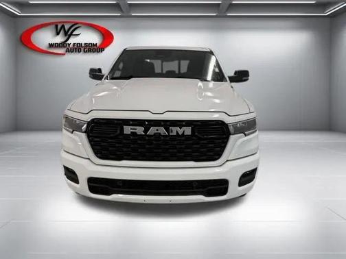Bright White Clearcoat 2026 RAM 1500 Big Horn/Lone Star