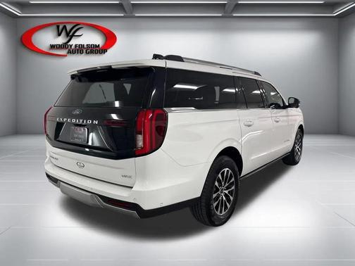 Oxford White 2025 Ford Expedition Max Platinum