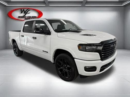 Bright White Clearcoat 2026 RAM 1500 Laramie