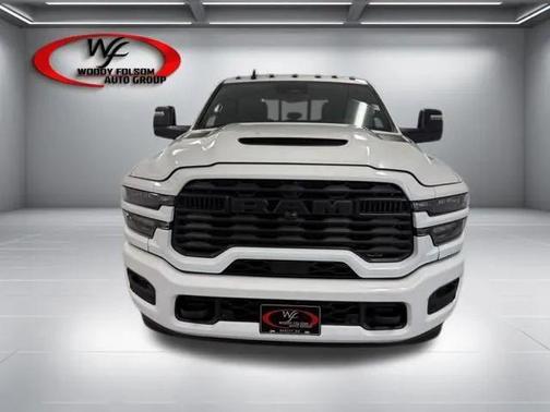 Bright White Clearcoat 2026 RAM 2500 Black Express Crew Cab 4x4 6'4' Box