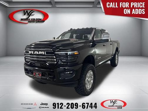 Diamond Black Crystal Pearlcoat 2026 RAM 2500 Laramie Crew Cab 4x4 6'4' Box