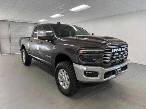 Granite Crystal Metallic Clearcoat 2025 RAM 2500 Laramie Crew Cab 4x4 6'4' Box