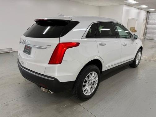 2017 Cadillac XT5 Base
